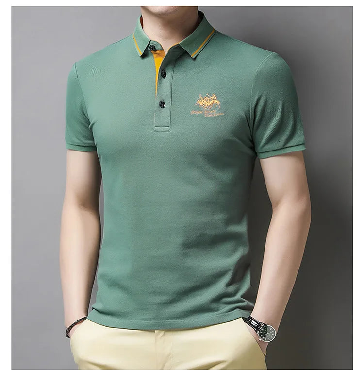 Camisa polo masculina: bordada, em algodão de luxo, casual com lapela e manga curta