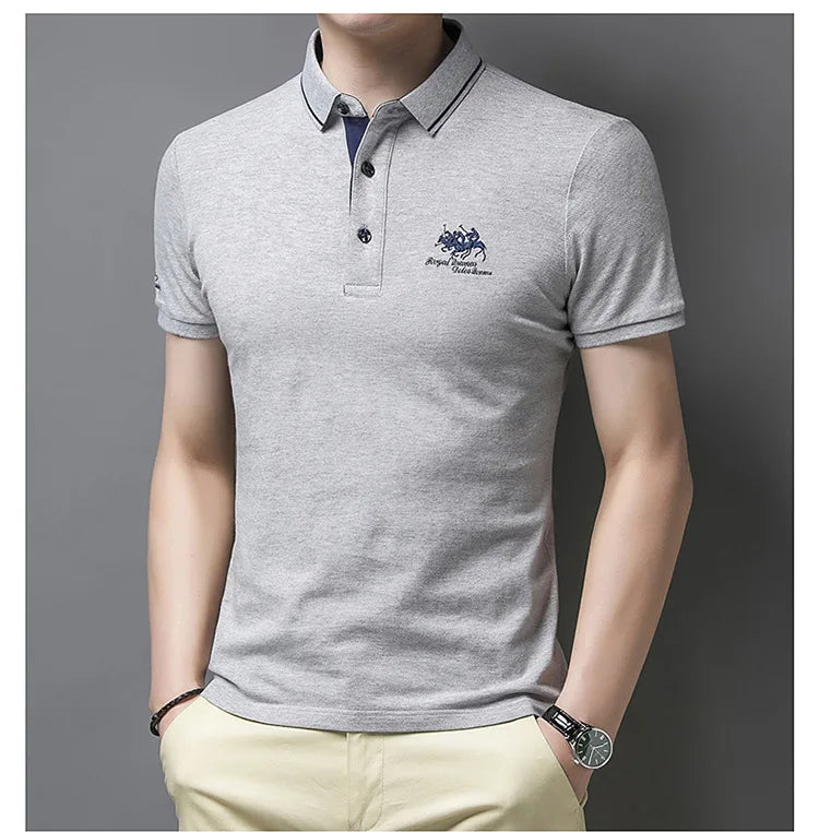 Camisa polo masculina: bordada, em algodão de luxo, casual com lapela e manga curta