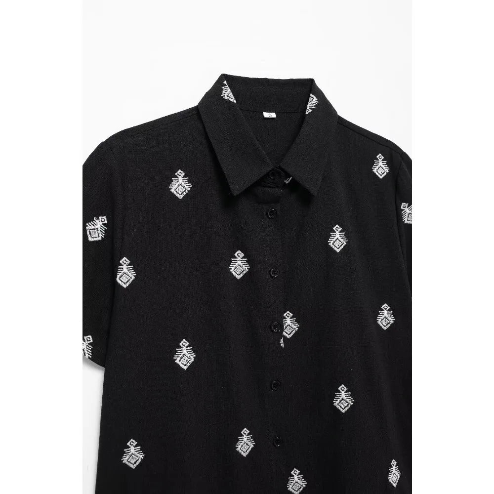 Conjunto Elegance: casual com 2 peças bordados com camisa tipo top de manga curta e lapela combinando calças largas