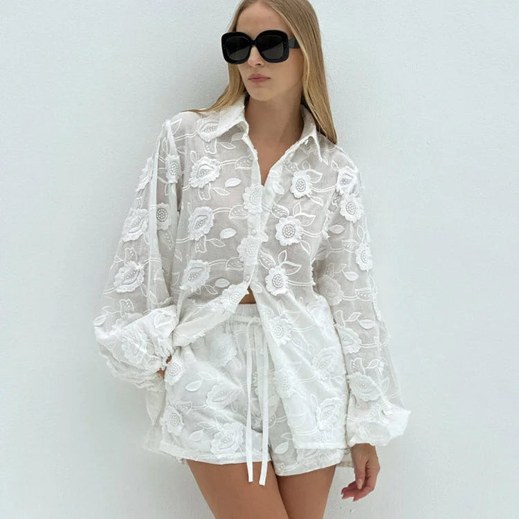 Conjunto feminino duas peças: moda primavera/verão com shorts solto e camisa longa