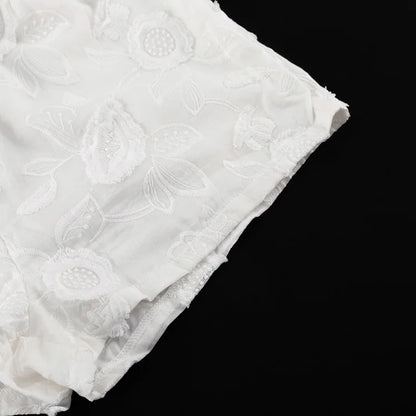 Conjunto feminino duas peças: moda primavera/verão com shorts solto e camisa longa