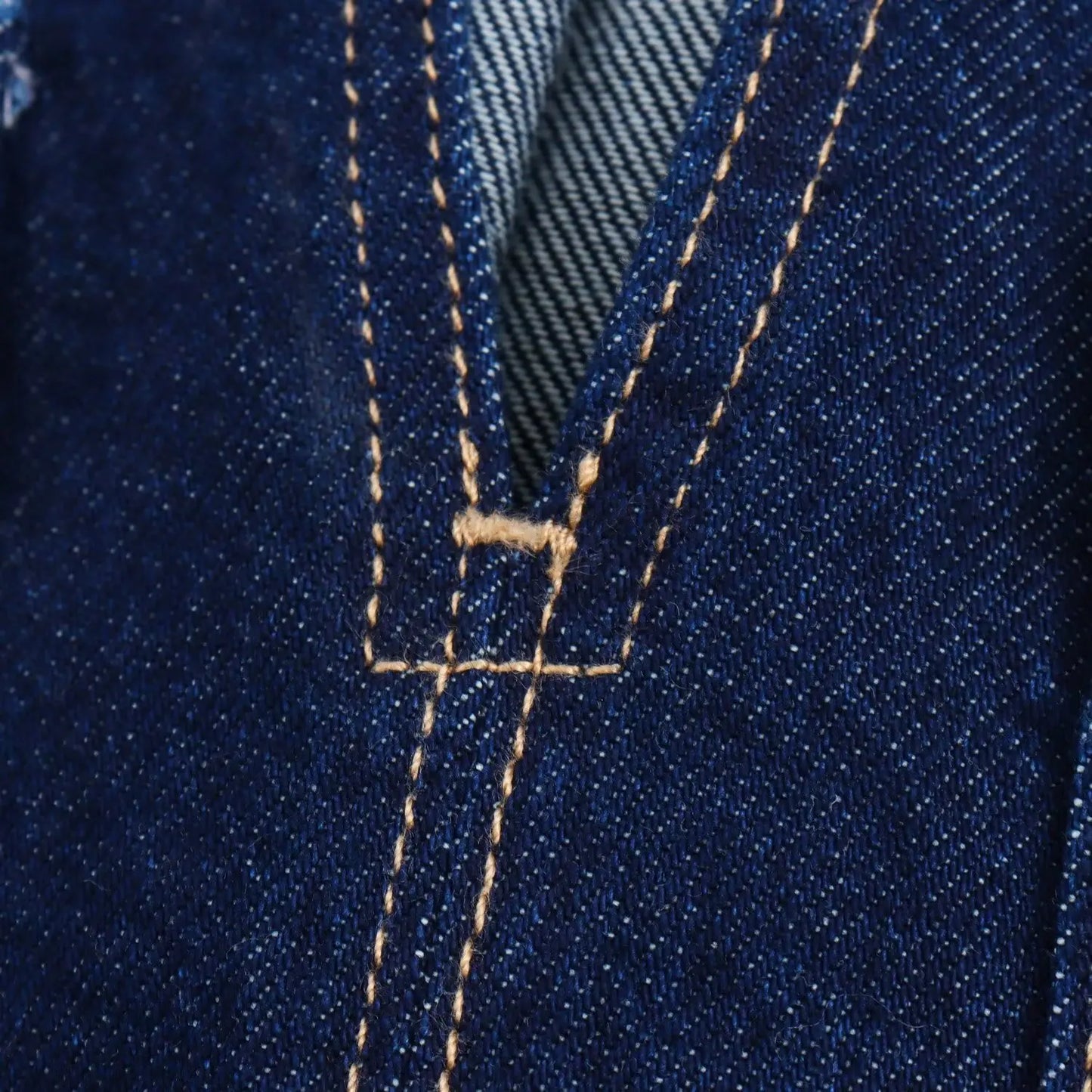 Conjunto feminina em jeans: camisa colarinho degotado com manga curta e bolso decoração + shorts cintura média assimétricos