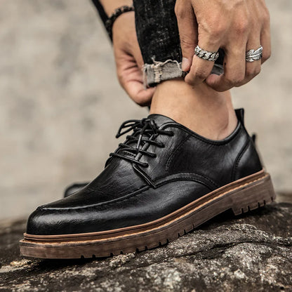 Sapato Masculino Brogue de couro: casual, de couro genuíno.