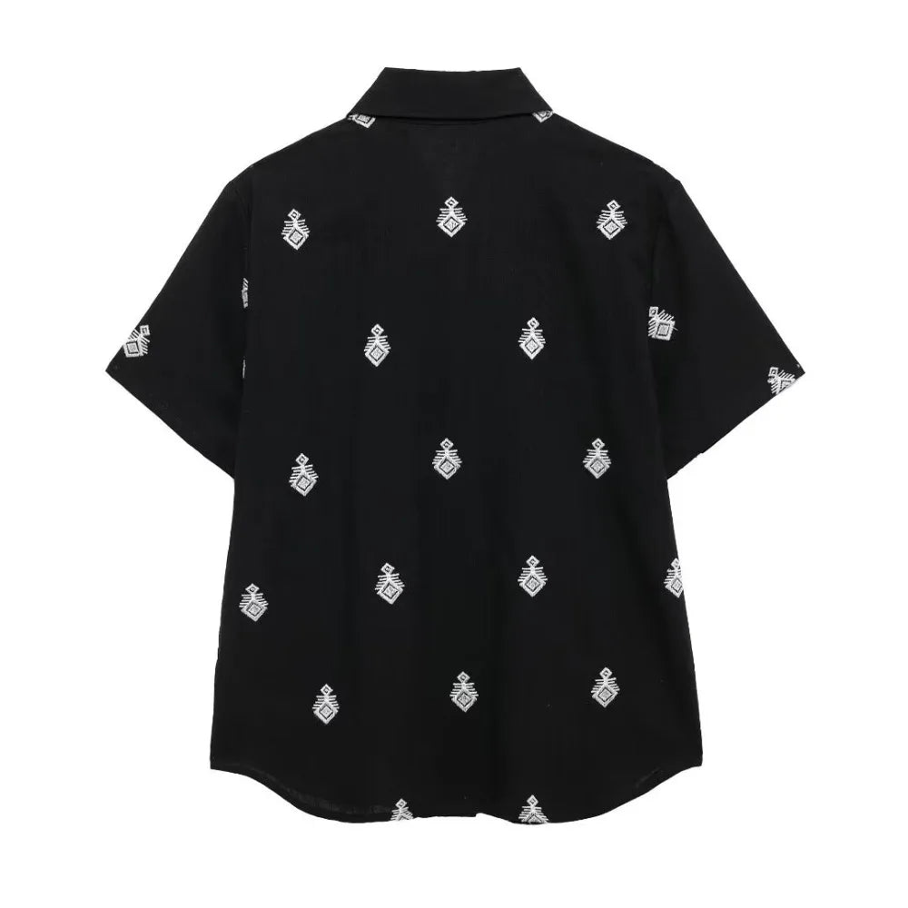 Conjunto Elegance: casual com 2 peças bordados com camisa tipo top de manga curta e lapela combinando calças largas