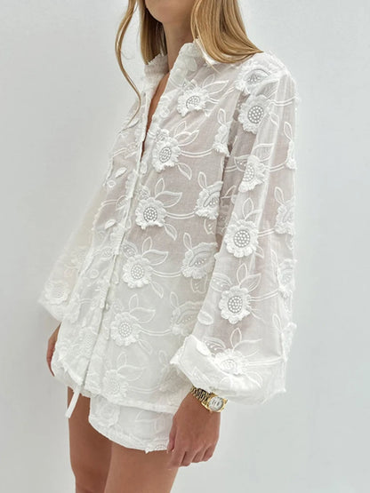 Conjunto feminino duas peças: moda primavera/verão com shorts solto e camisa longa