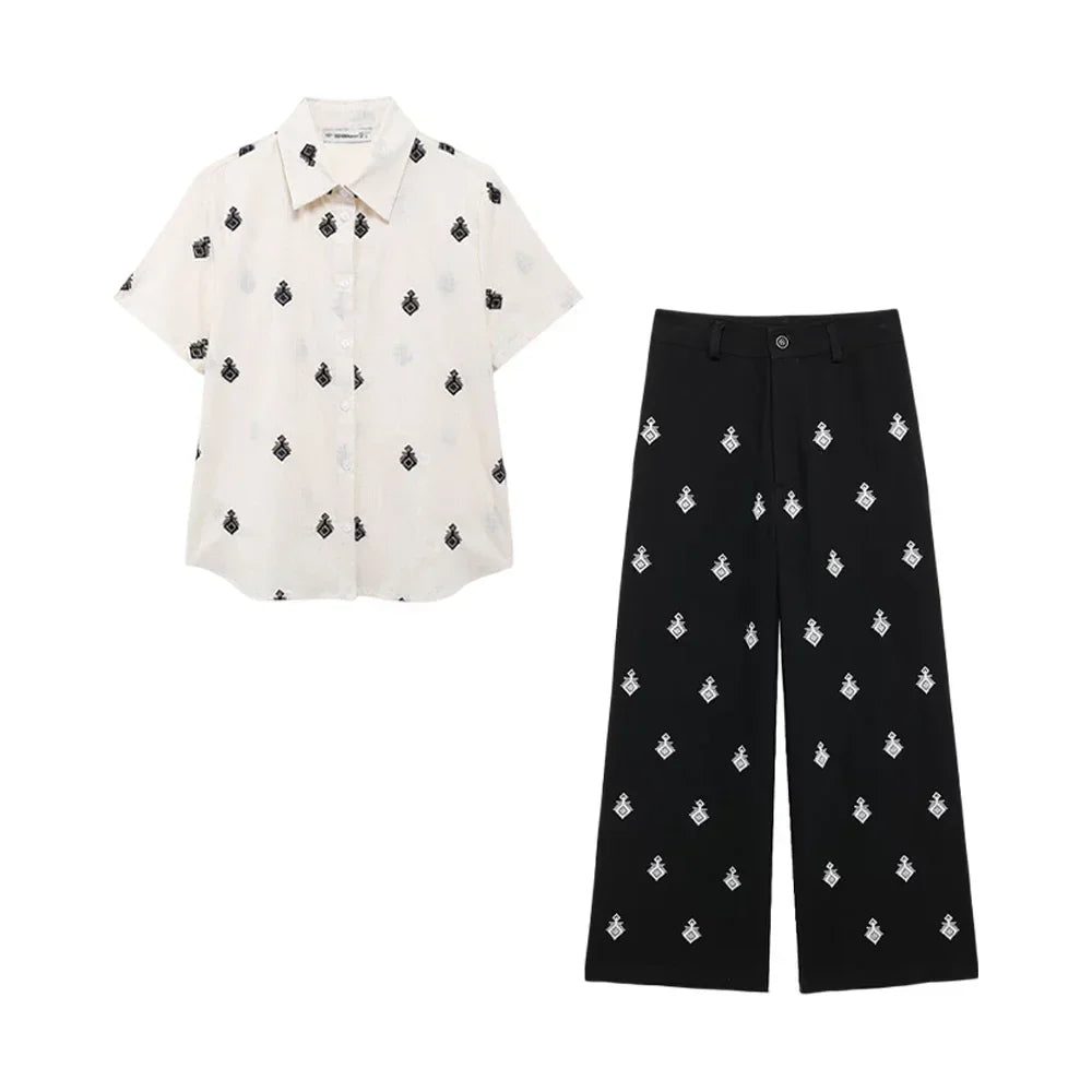 Conjunto Elegance: casual com 2 peças bordados com camisa tipo top de manga curta e lapela combinando calças largas