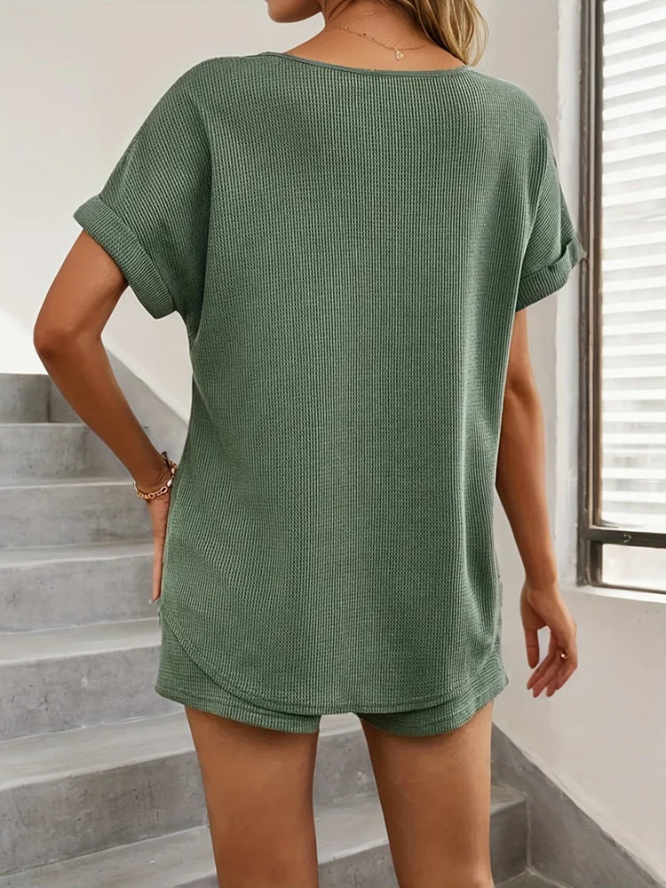 2025 Women's New Solid Color Short Sleeve Loose Pant Sets Women's Western Style Batshirt Fashion Elegant Shorts Two piece Set