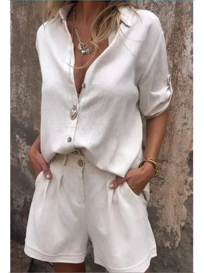Conjunto duas peças algodão e linho: camisa com lapela, botão, manga curta + shorts