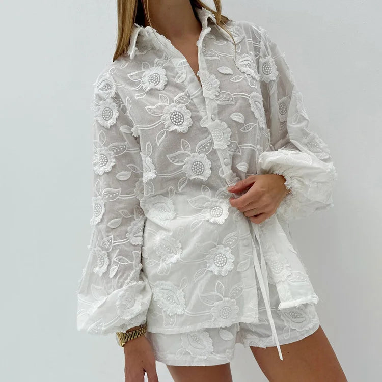 Conjunto feminino duas peças: moda primavera/verão com shorts solto e camisa longa