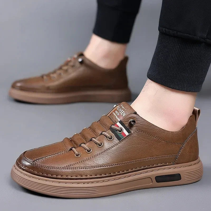 Novo Casual masculino: em couro, antiderrapante, impermeável, confortável, sola plana.