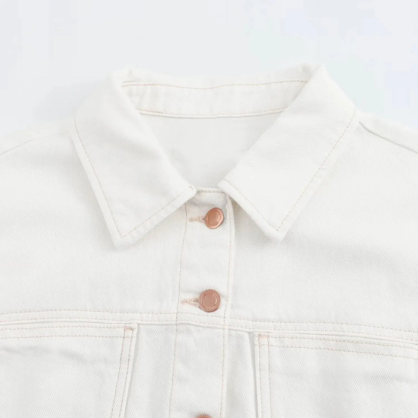 Conjuntos femininos em jeans: camisa gola com manga curta e bolso decoração +  shorts cintura média assimétrico