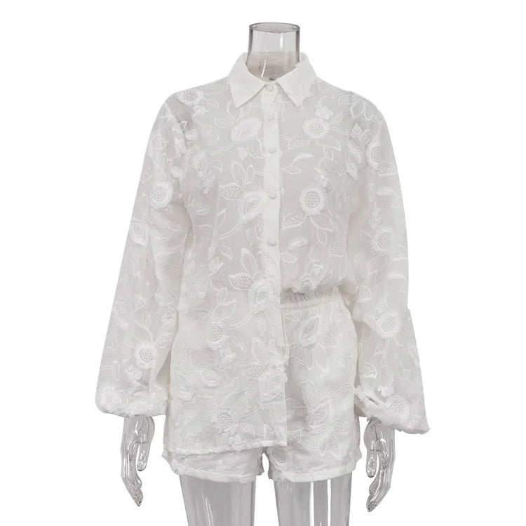 Conjunto feminino duas peças: moda primavera/verão com shorts solto e camisa longa