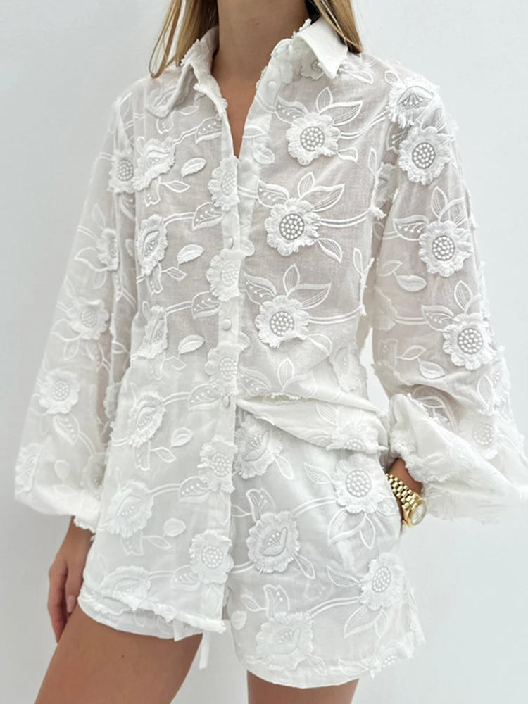 Conjunto feminino duas peças: moda primavera/verão com shorts solto e camisa longa